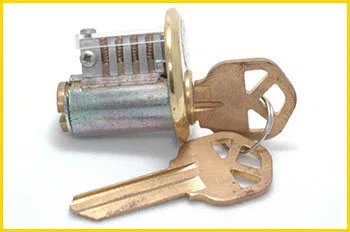 Metro Locksmith Services Montebello, CA 323-741-3398 - 12-rekeying-locks