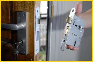 Metro Locksmith Services Montebello, CA 323-741-3398 - 13-lock-replace
